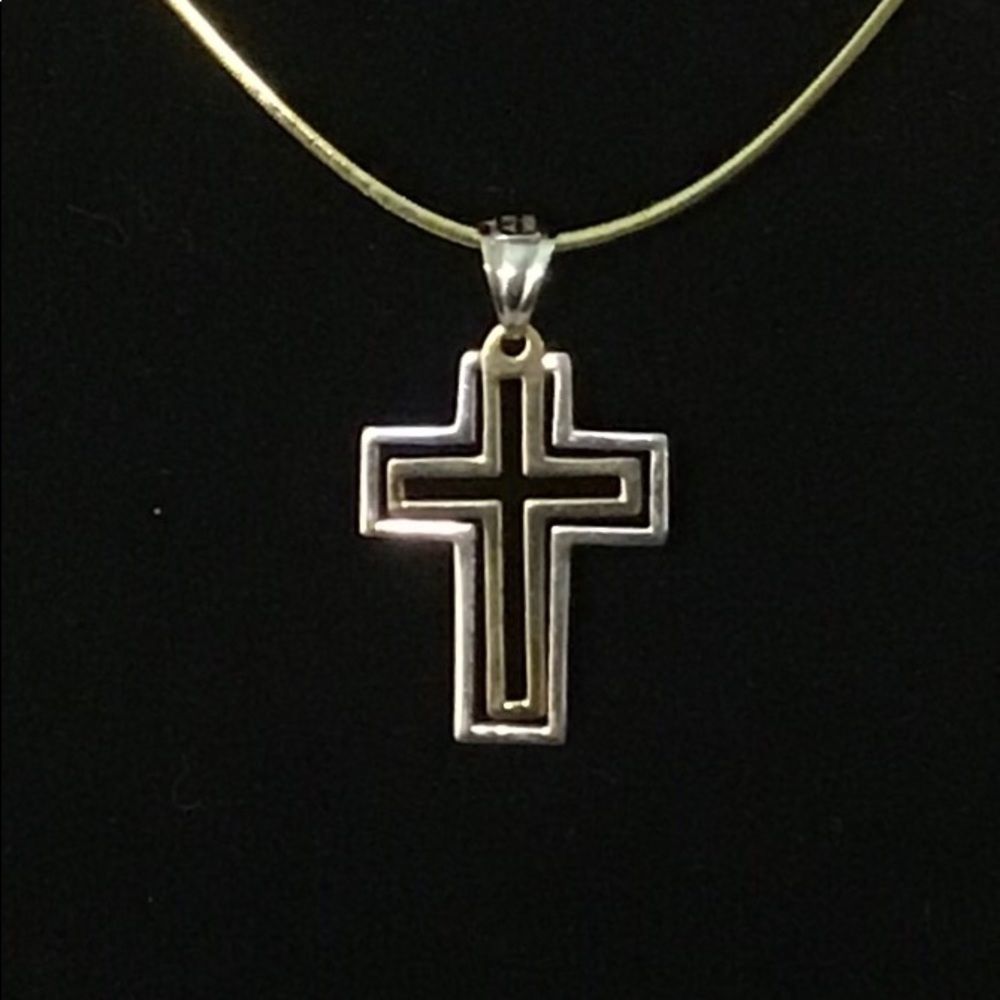 18K‎ Gold Cross Pendant